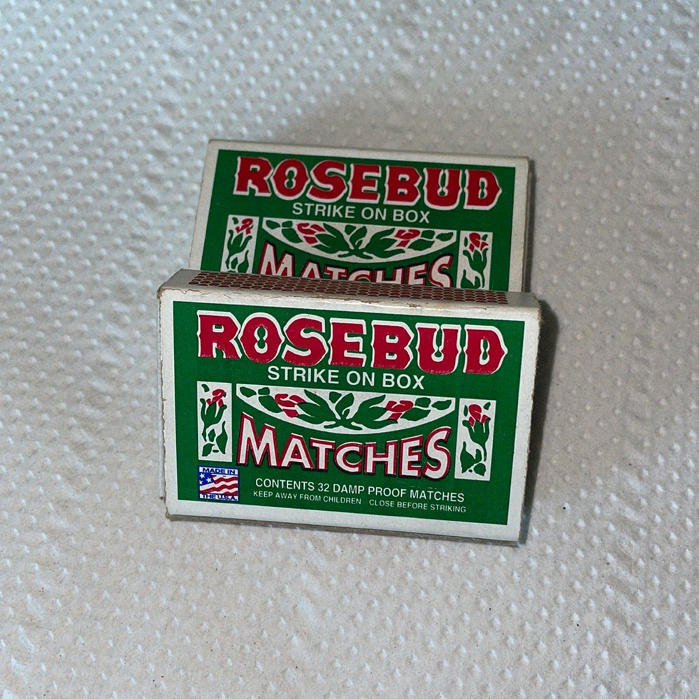 ROSEBUD maches 2 box with 26 p each